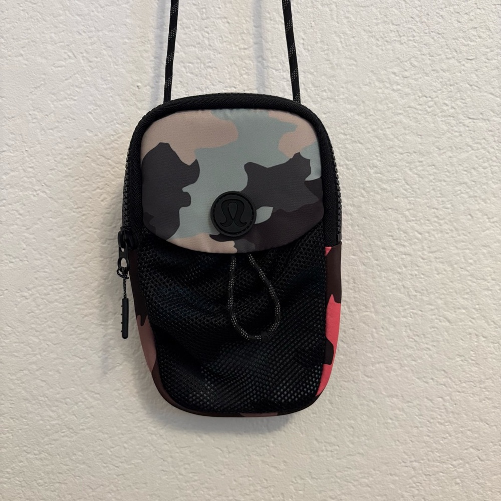 lululemon athletica Camo Crossbody Bag